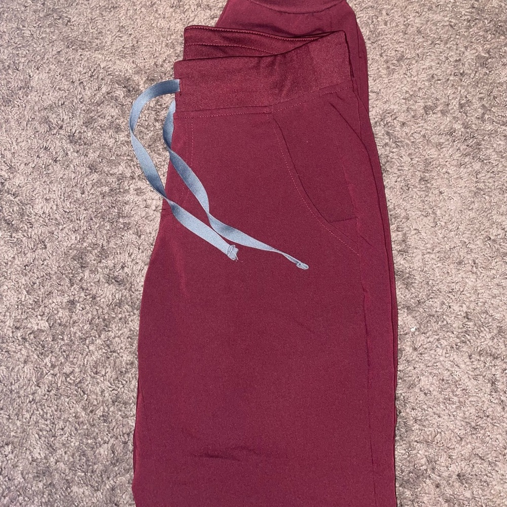 Figs Zamora scrub pants. Size XS. Regular joggers